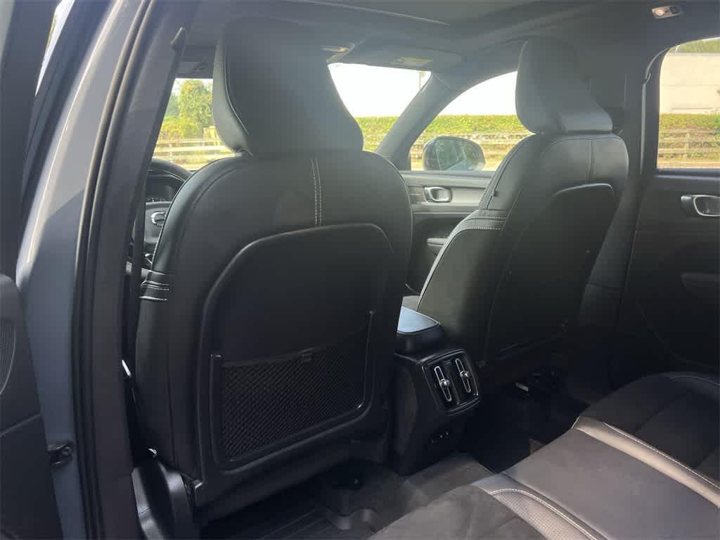 used 2021 Volvo XC40 car, priced at $26,490