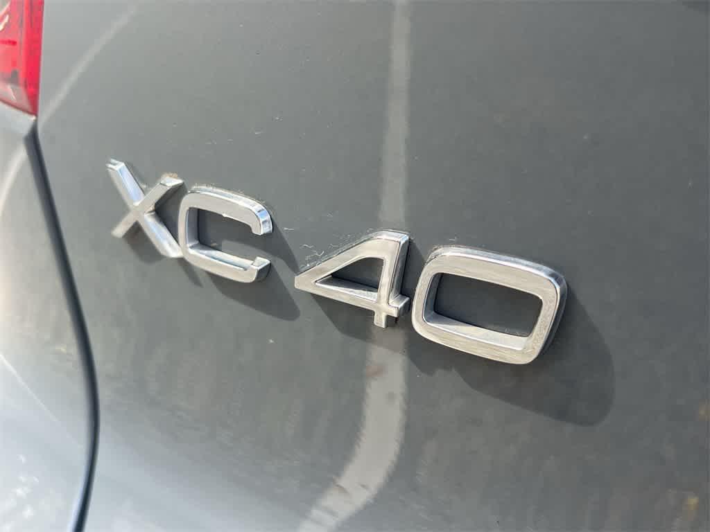 used 2021 Volvo XC40 car, priced at $26,490