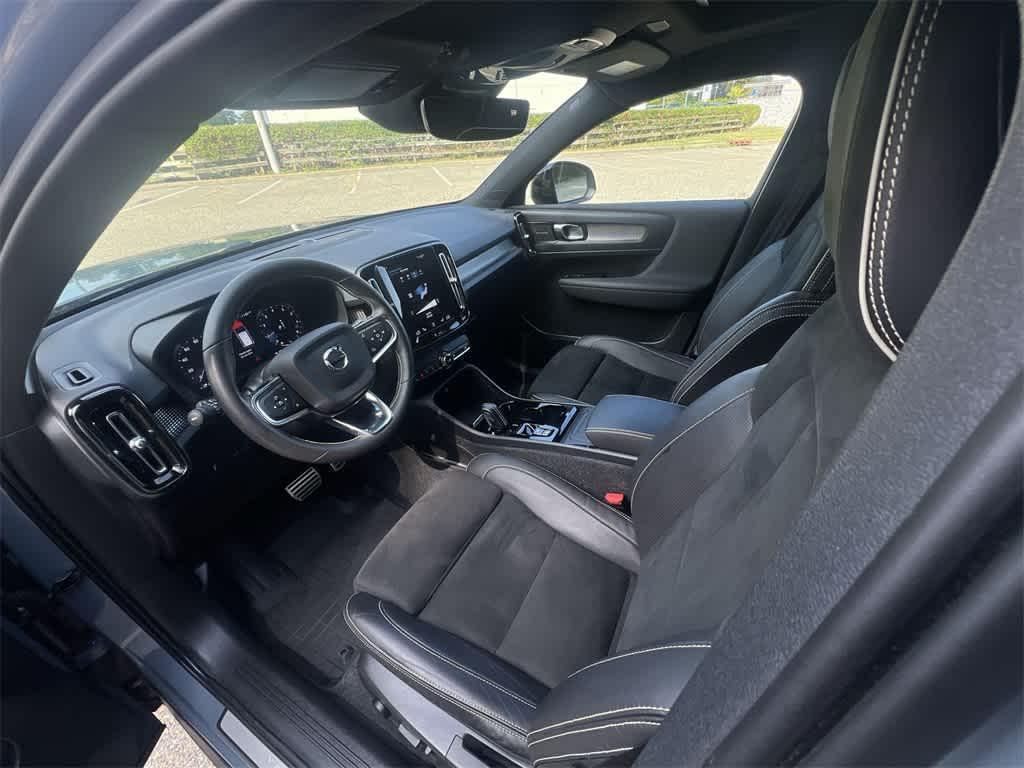 used 2021 Volvo XC40 car, priced at $26,490