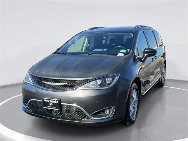 used 2017 Chrysler Pacifica car, priced at $10,490