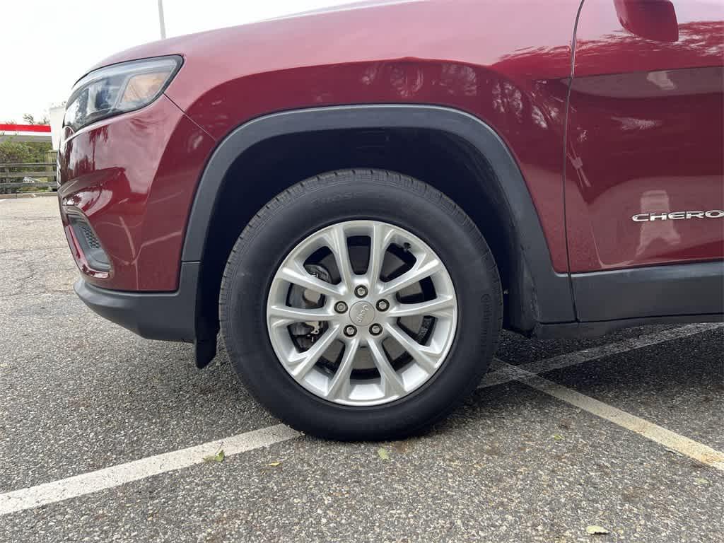 used 2019 Jeep Cherokee car, priced at $15,490
