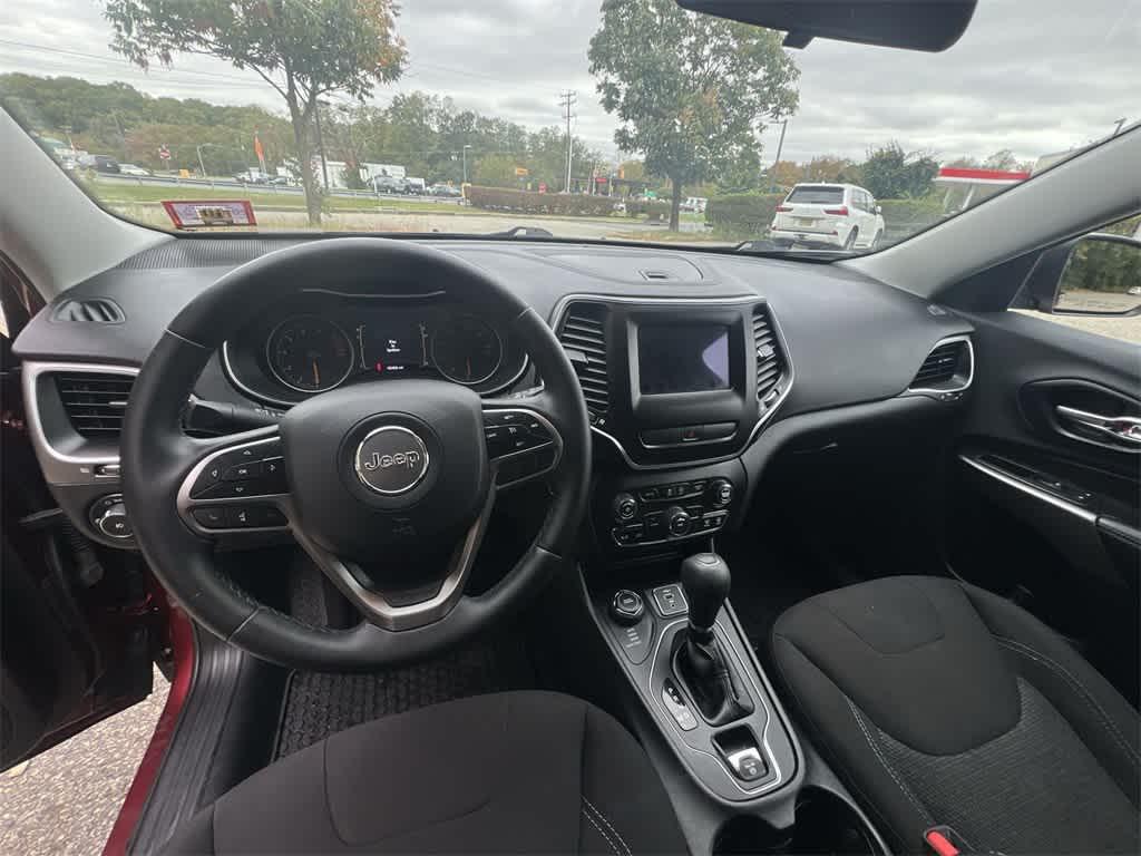 used 2019 Jeep Cherokee car, priced at $15,490