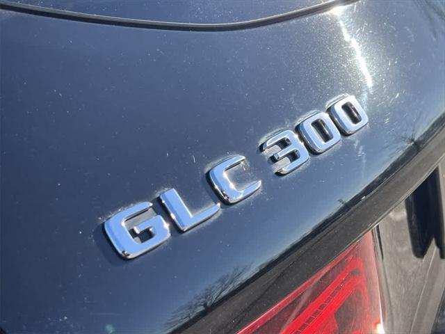 used 2020 Mercedes-Benz GLC 300 car, priced at $21,290