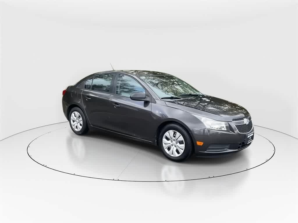 used 2014 Chevrolet Cruze car, priced at $4,390