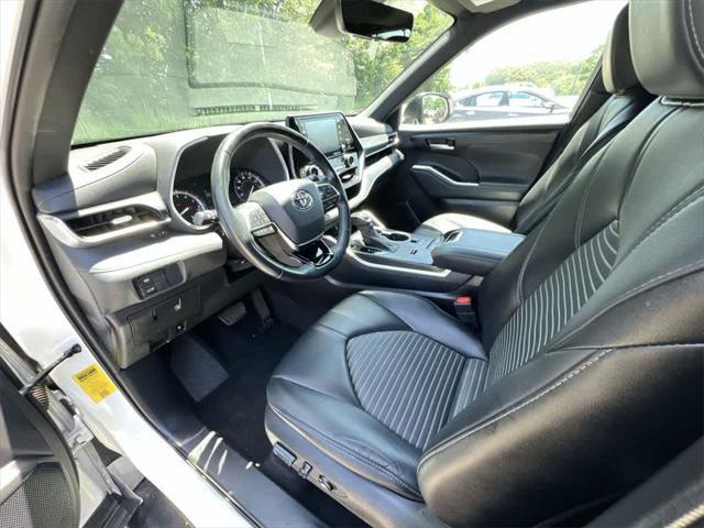 used 2021 Toyota Highlander car, priced at $28,990