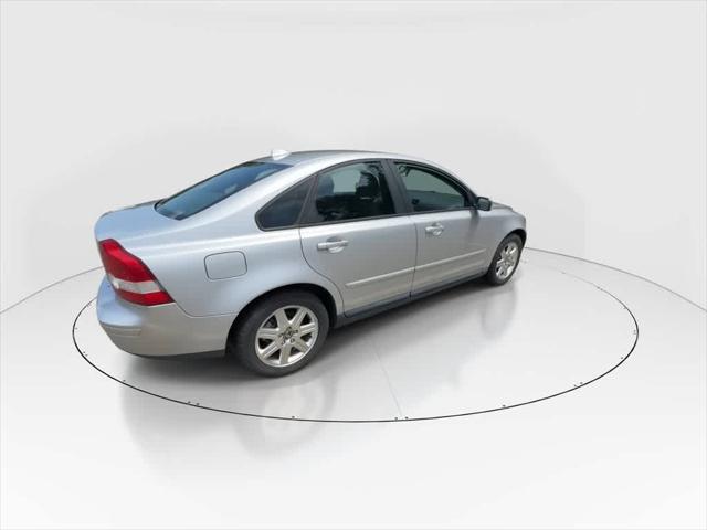 used 2006 Volvo S40 car, priced at $5,290