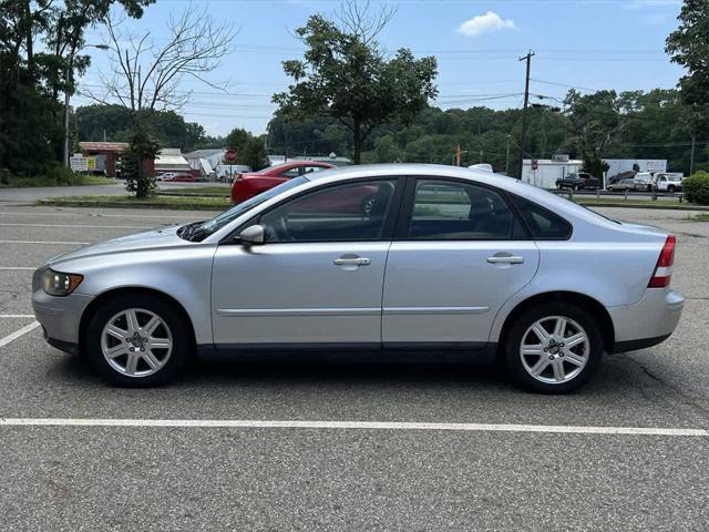 used 2006 Volvo S40 car, priced at $5,290