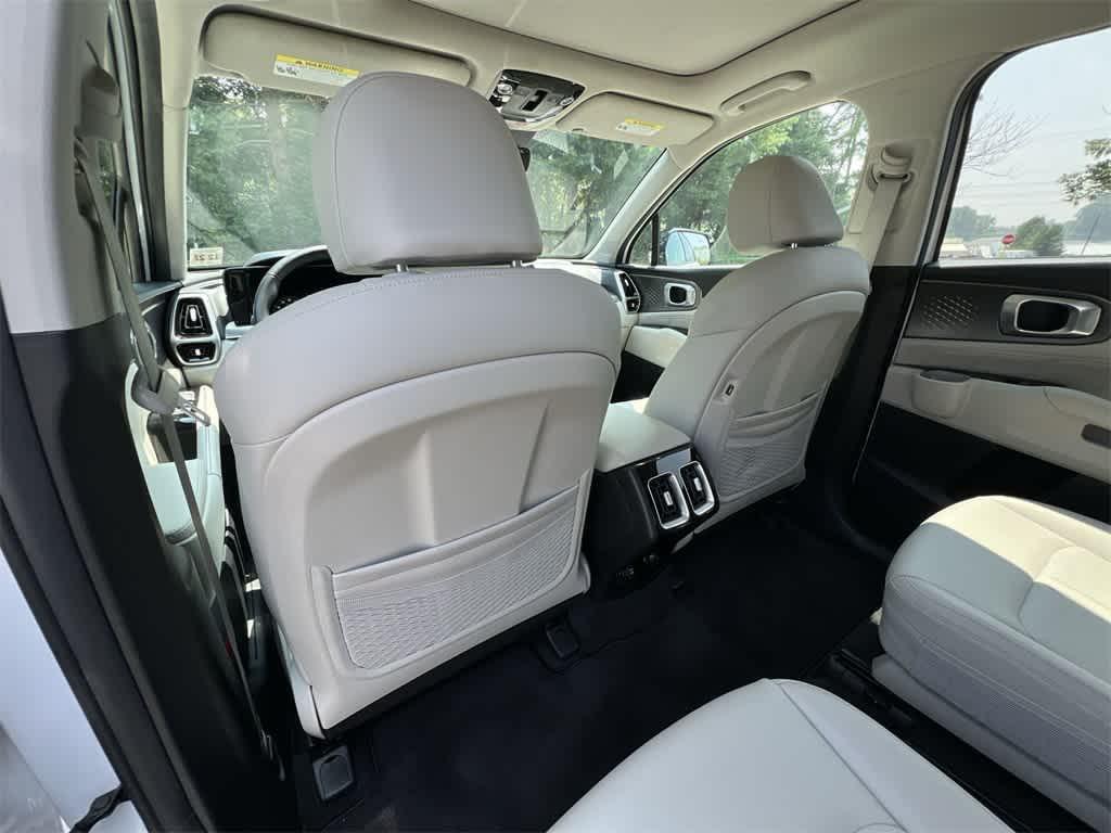 used 2023 Kia Sorento car, priced at $26,990