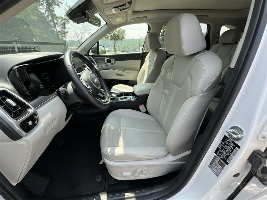 used 2023 Kia Sorento car, priced at $26,990