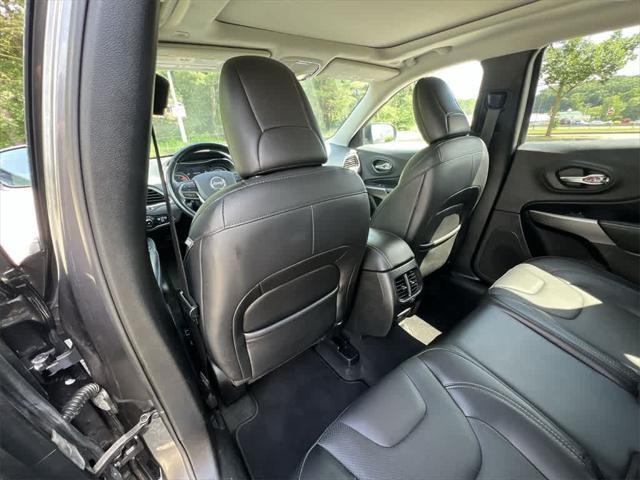 used 2019 Jeep Cherokee car, priced at $16,990