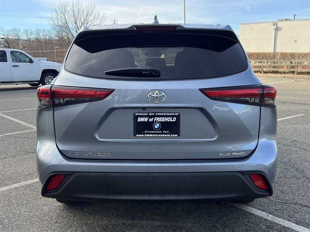 used 2020 Toyota Highlander car, priced at $29,390