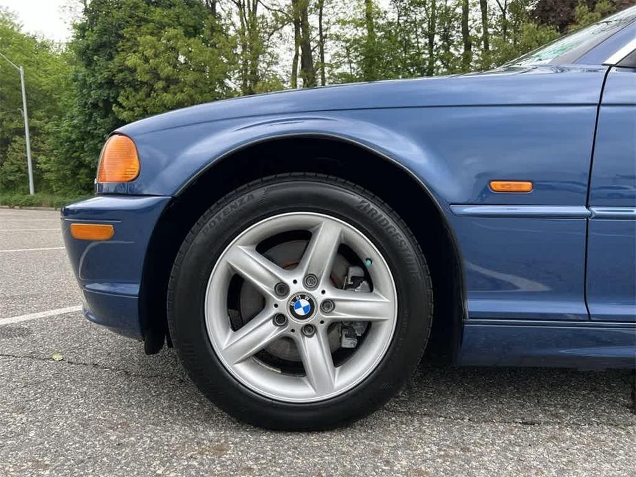 used 2002 BMW 325 car, priced at $11,990