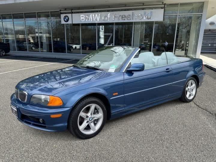 used 2002 BMW 325 car, priced at $9,900