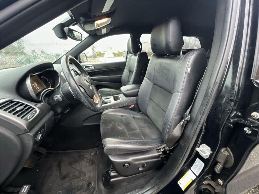 used 2017 Jeep Grand Cherokee car, priced at $15,490