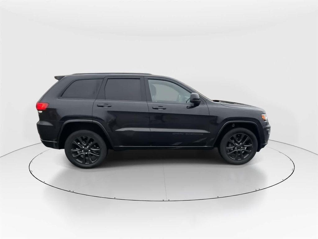 used 2017 Jeep Grand Cherokee car, priced at $15,490