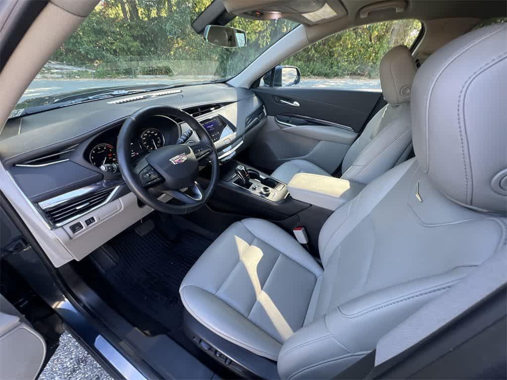 used 2019 Cadillac XT4 car, priced at $17,990