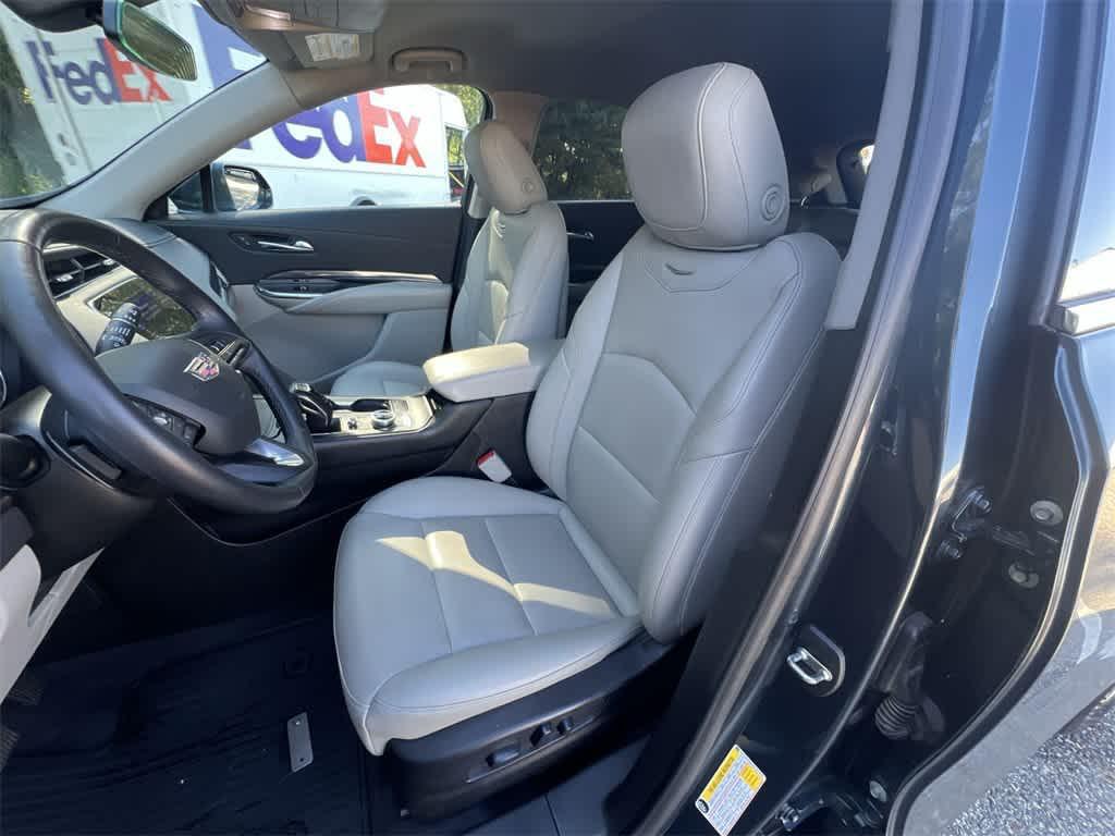 used 2019 Cadillac XT4 car, priced at $17,990