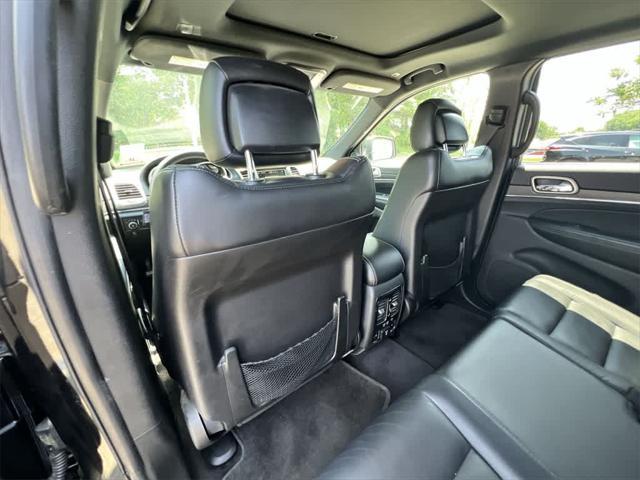 used 2017 Jeep Grand Cherokee car, priced at $15,990