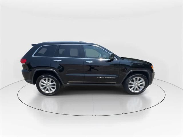 used 2017 Jeep Grand Cherokee car, priced at $15,990