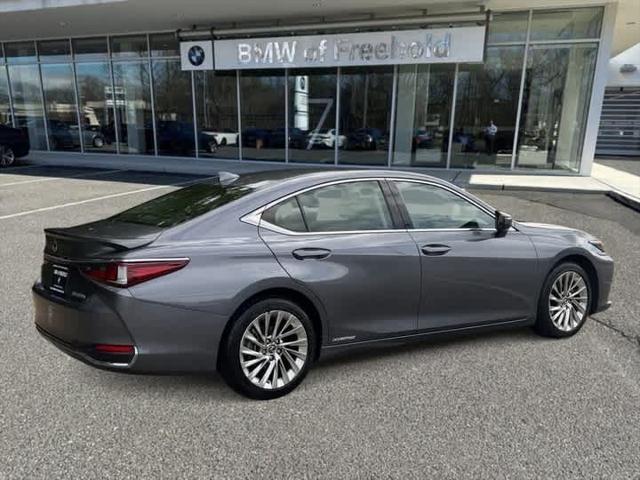 used 2019 Lexus ES 300h car, priced at $26,490