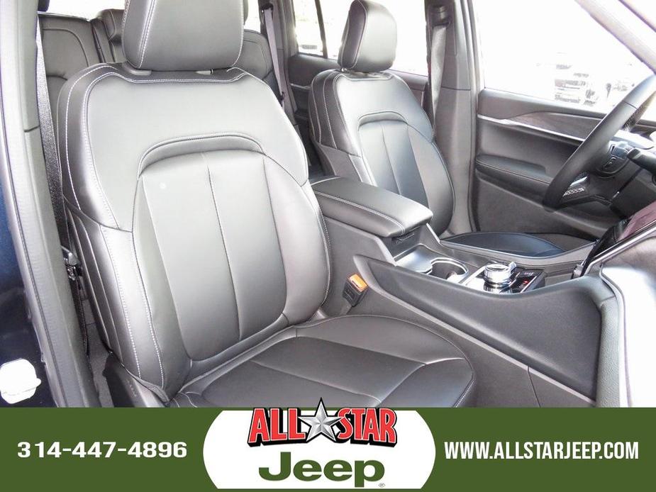 new 2024 Jeep Grand Cherokee car, priced at $41,745
