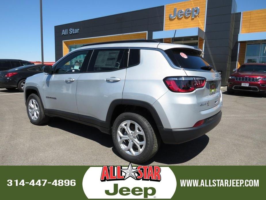new 2024 Jeep Compass car, priced at $28,800