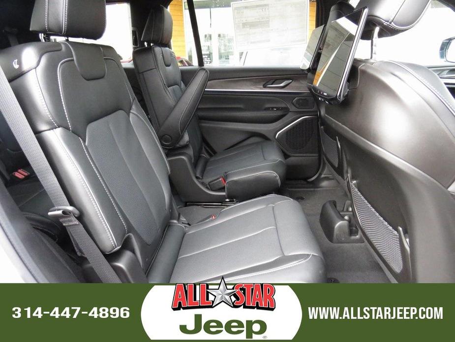 new 2024 Jeep Grand Cherokee L car, priced at $62,709