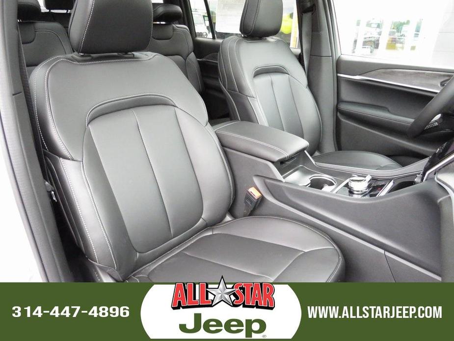 new 2024 Jeep Grand Cherokee L car, priced at $49,227