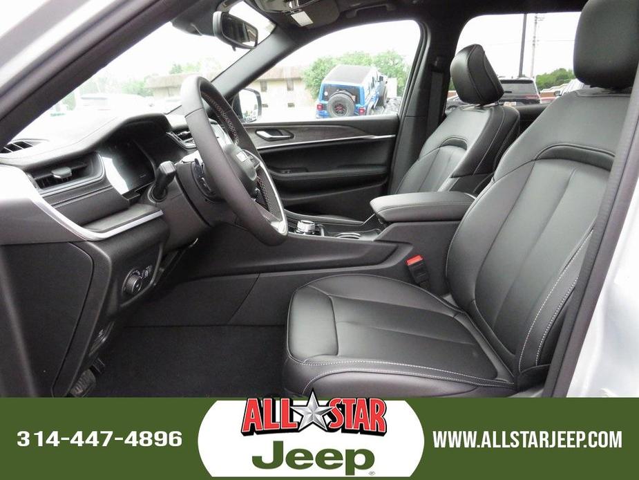 new 2024 Jeep Grand Cherokee L car, priced at $49,227