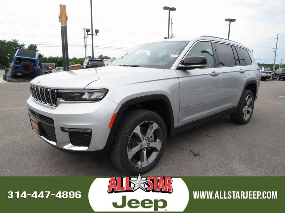 new 2024 Jeep Grand Cherokee L car, priced at $49,227