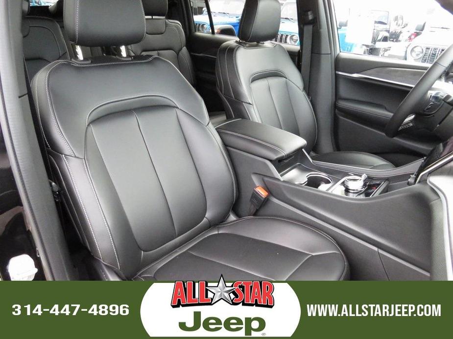 new 2024 Jeep Grand Cherokee L car, priced at $48,901