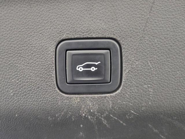 used 2022 Chevrolet Tahoe car, priced at $60,990