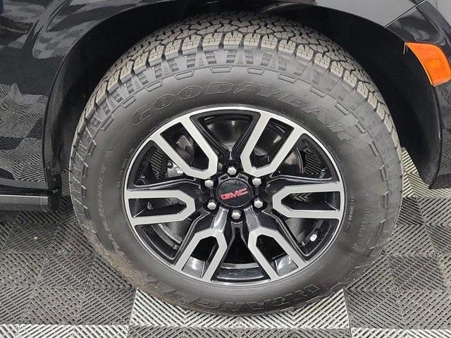 used 2023 GMC Yukon car, priced at $64,290