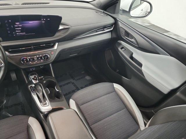 used 2024 Buick Envista car, priced at $22,590