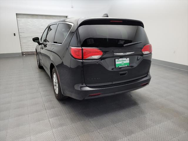 used 2017 Chrysler Pacifica car, priced at $15,595