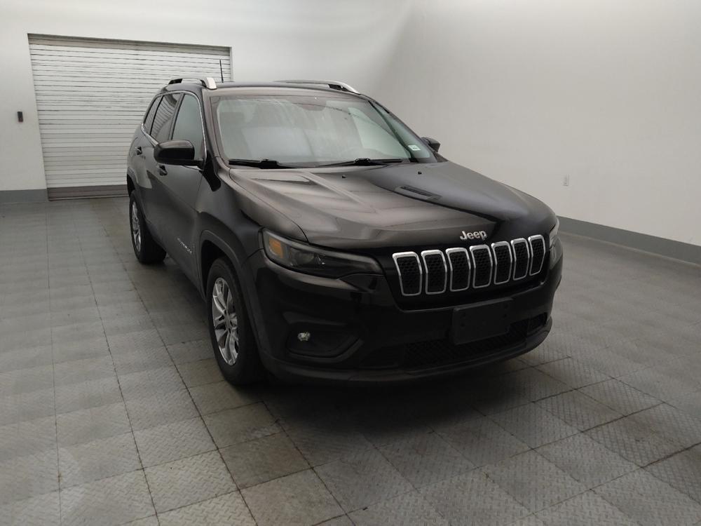 used 2019 Jeep Cherokee car, priced at $17,195