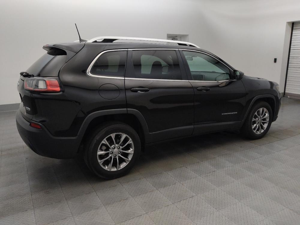 used 2019 Jeep Cherokee car, priced at $17,195