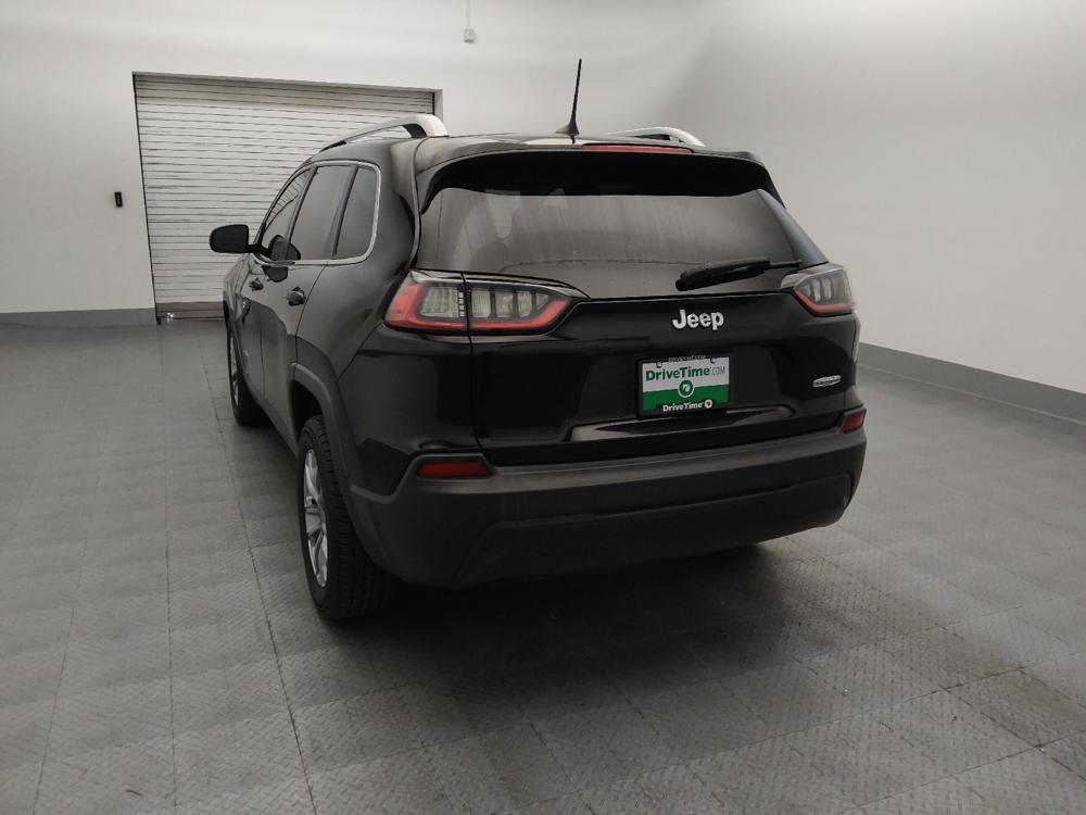 used 2019 Jeep Cherokee car, priced at $17,195