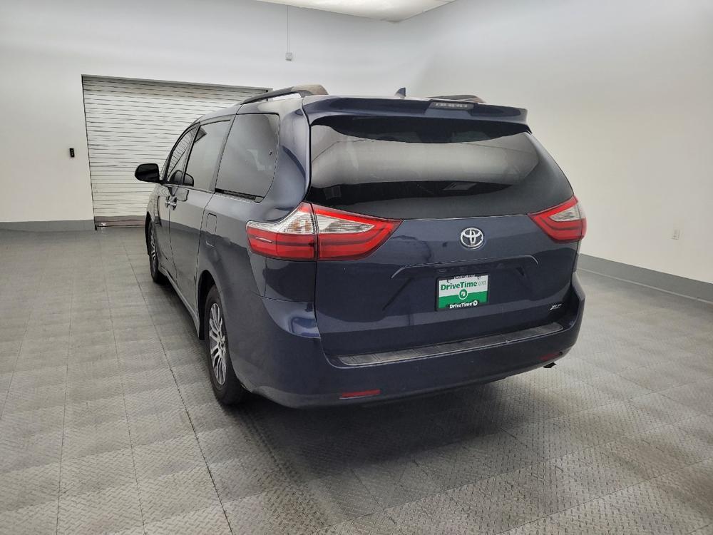 used 2018 Toyota Sienna car, priced at $17,095