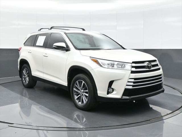 used 2019 Toyota Highlander car, priced at $24,988