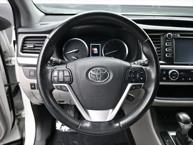 used 2019 Toyota Highlander car, priced at $24,988