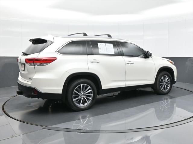 used 2019 Toyota Highlander car, priced at $24,988