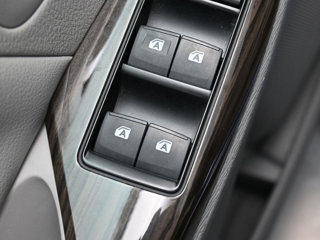 used 2018 Toyota Sienna car, priced at $22,880