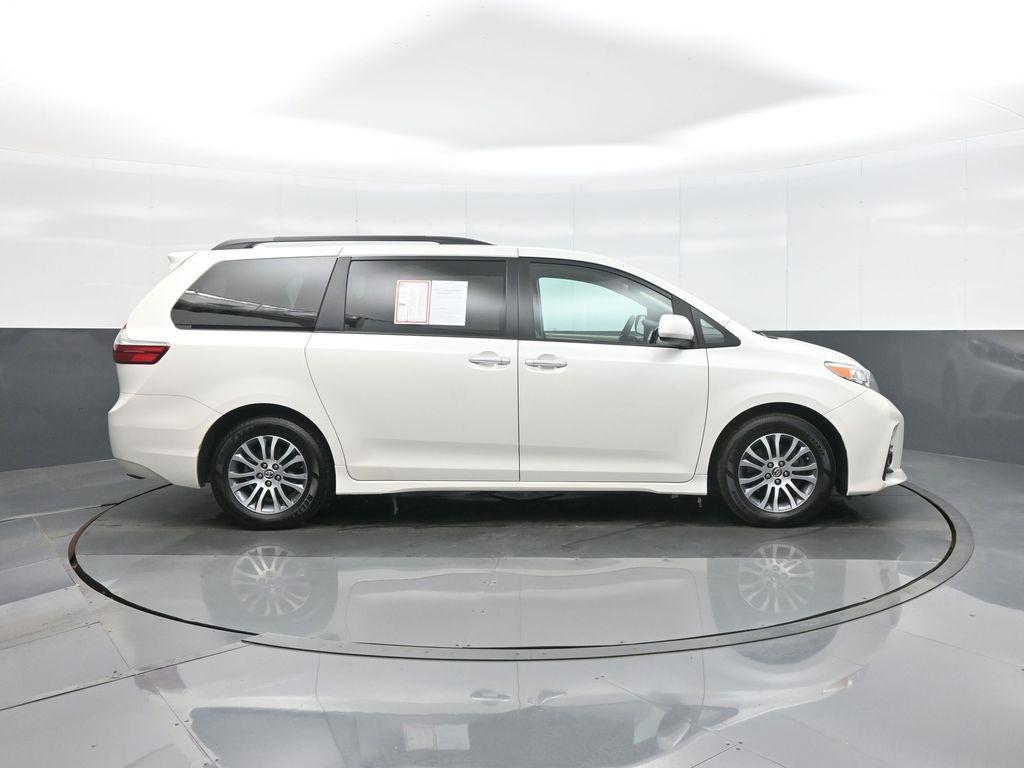 used 2018 Toyota Sienna car, priced at $27,266