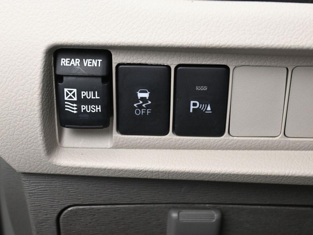 used 2018 Toyota Sienna car, priced at $27,266