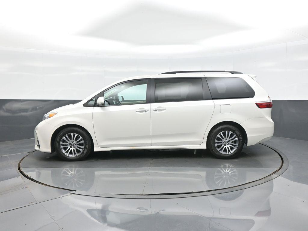 used 2018 Toyota Sienna car, priced at $27,266