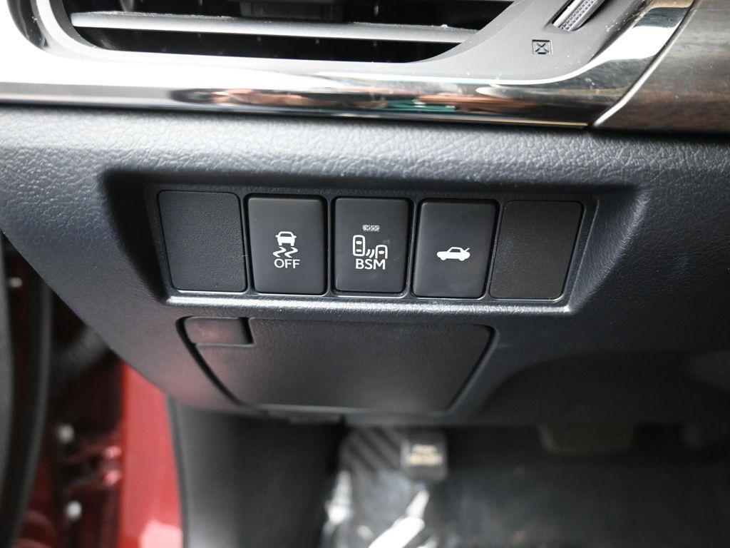 used 2016 Toyota Avalon Hybrid car, priced at $19,990