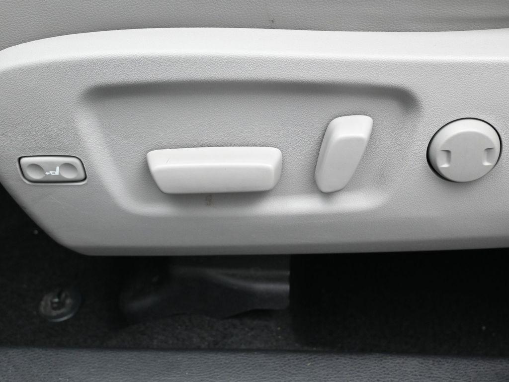 used 2019 Toyota Highlander Hybrid car, priced at $31,820