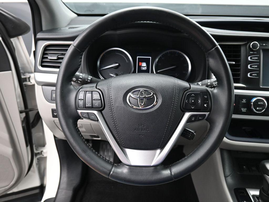 used 2019 Toyota Highlander Hybrid car, priced at $31,820
