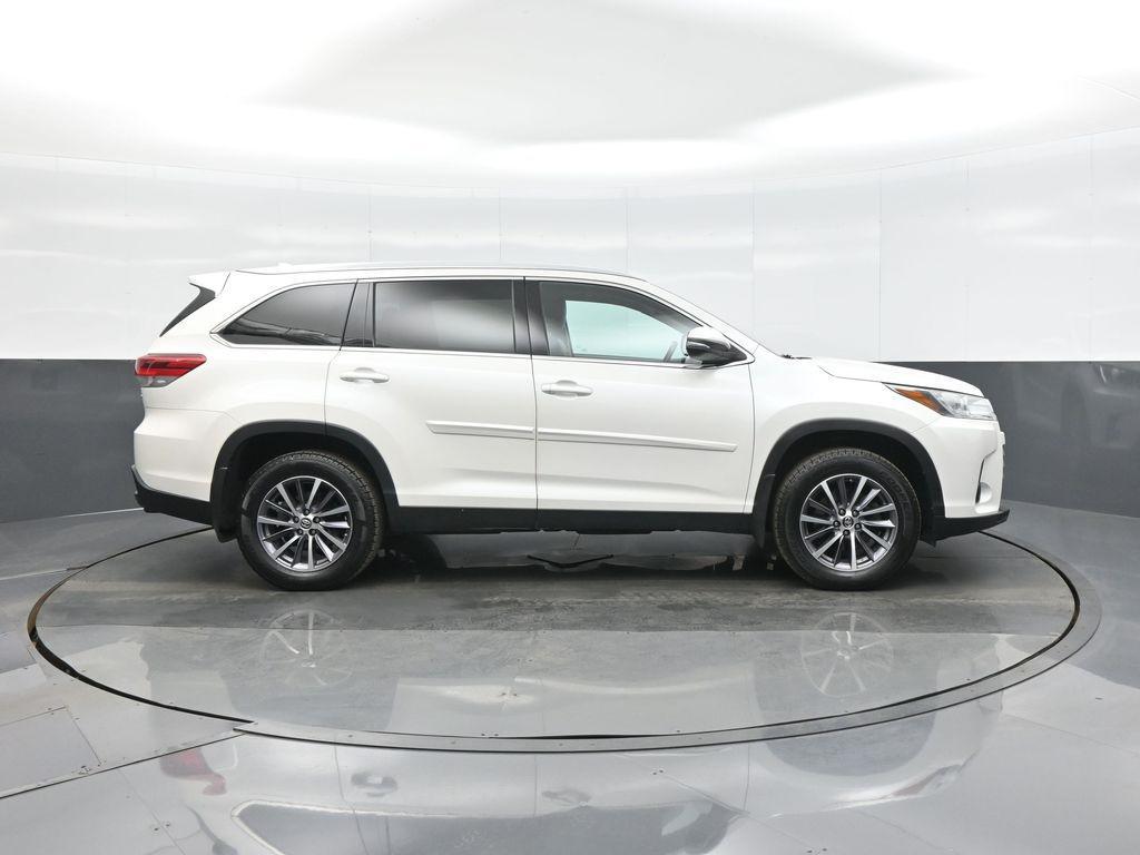 used 2019 Toyota Highlander Hybrid car, priced at $31,820